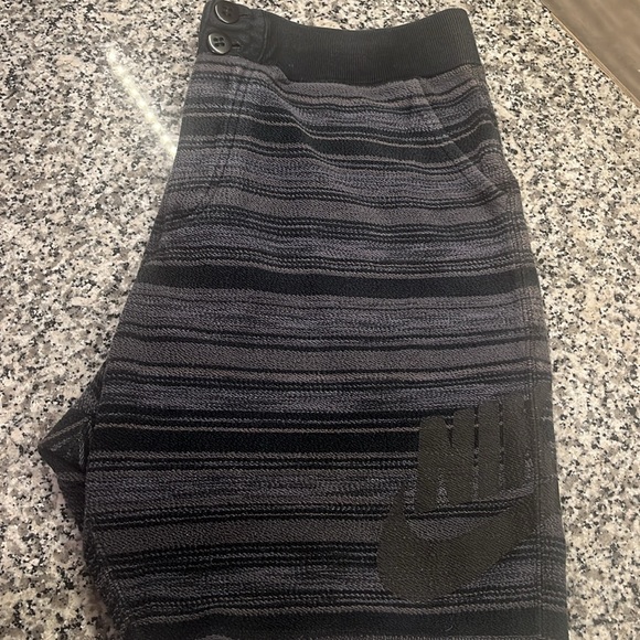 Nike FC Squad Shorts- Size XL - Picture 6 of 7